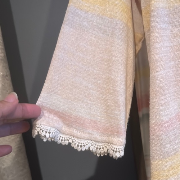 LC Lauren Conrad‎ Pink and Yellow Asymmetrical Ruffled Blouse - Picture 4 of 7